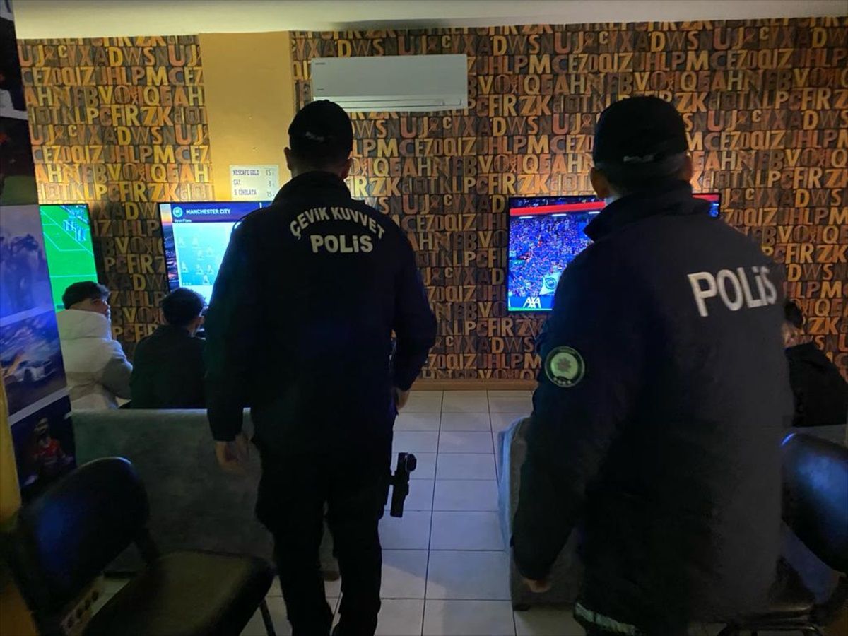 İskenderun'da okulların yakınında denetim gerçekleştirildi