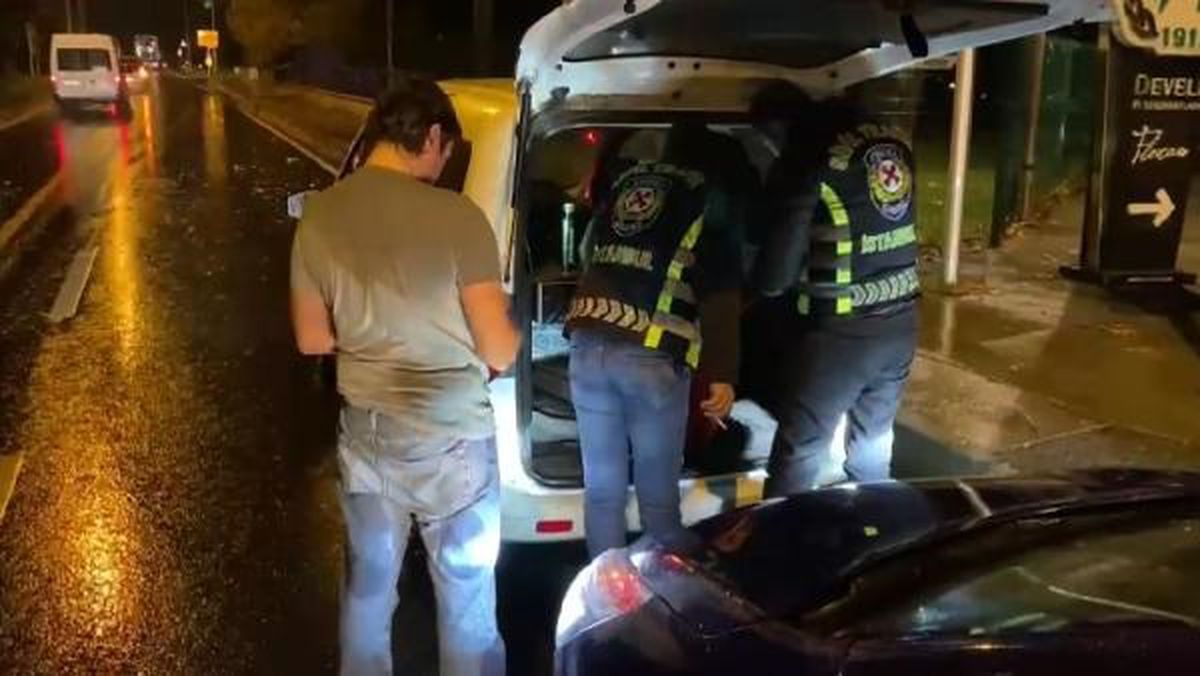 Maltepe'de Ambulansa Yol Vermeyen Sürücüye Bin 823 Lira Para Cezası