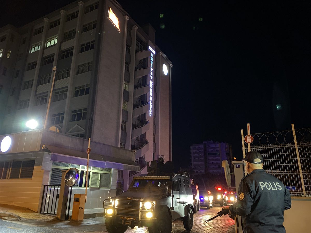 Mersin'de yasa dışı bahis operasyonunda 17 şüpheli gözaltına alındı