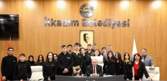 İlkadım Belediye Başkanı Necattin Demirtaş, Piri Reis Mesleki ve Teknik Anadolu Lisesi öğrencilerine nasihatlerde bulundu