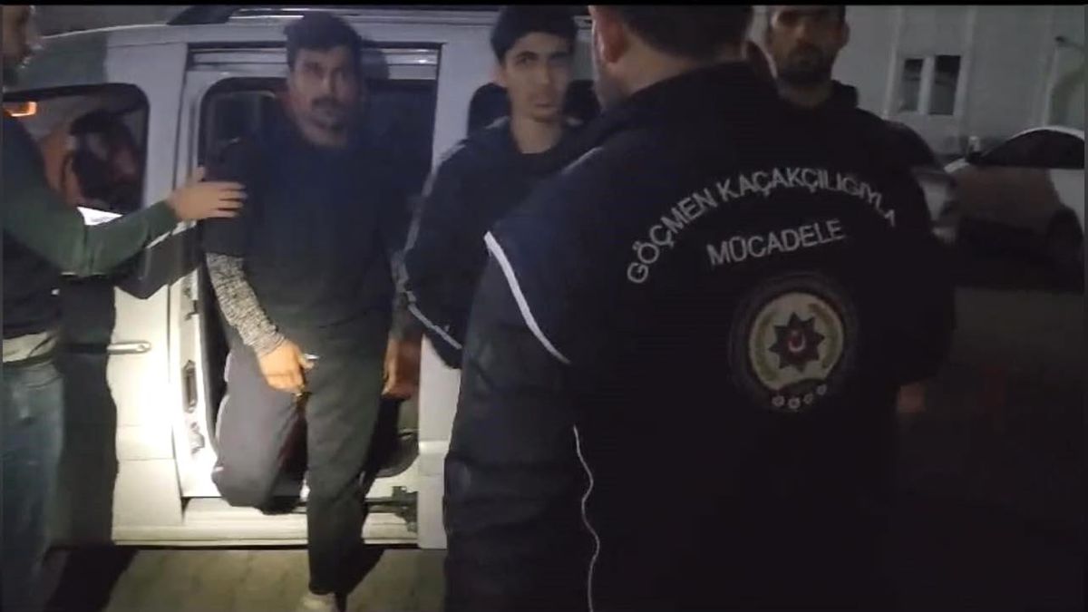 Osmaniye'de Ticari Araçta Yakalanan 3 Kaçak Göçmen
