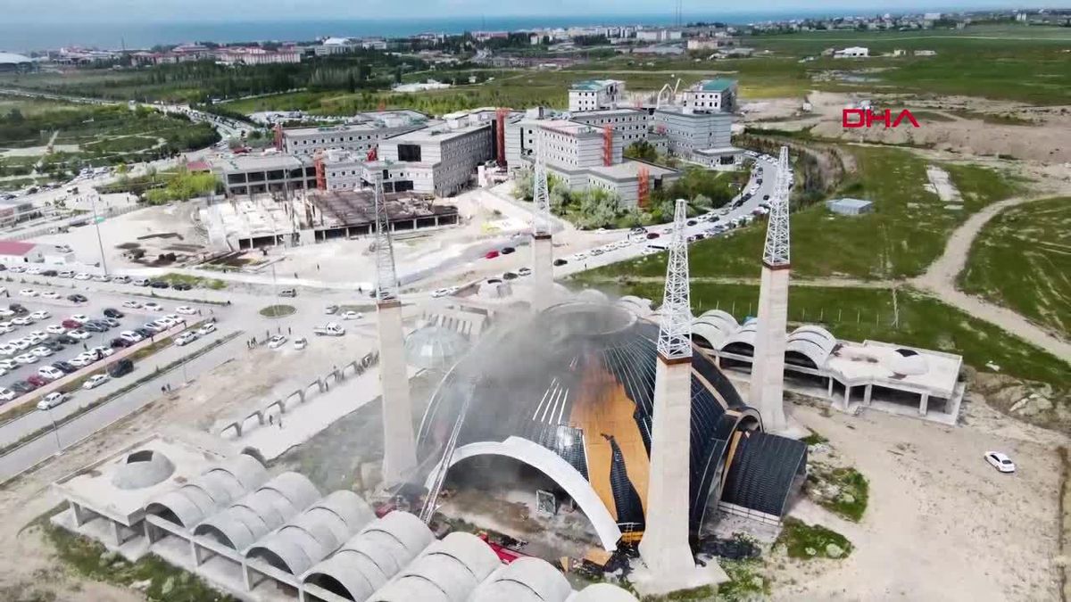 Van İtfaiyesi, Son Bir Yılda 7 Bin 289 Olaya Müdahale Etti