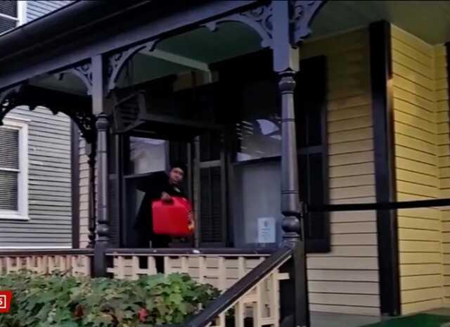 ABD'deki sivil haklar hareketi liderlerinden Martin Luther King Jr.'ın Atlanta'daki doğduğu evi yakmaya çalışan kadın tutuklandı