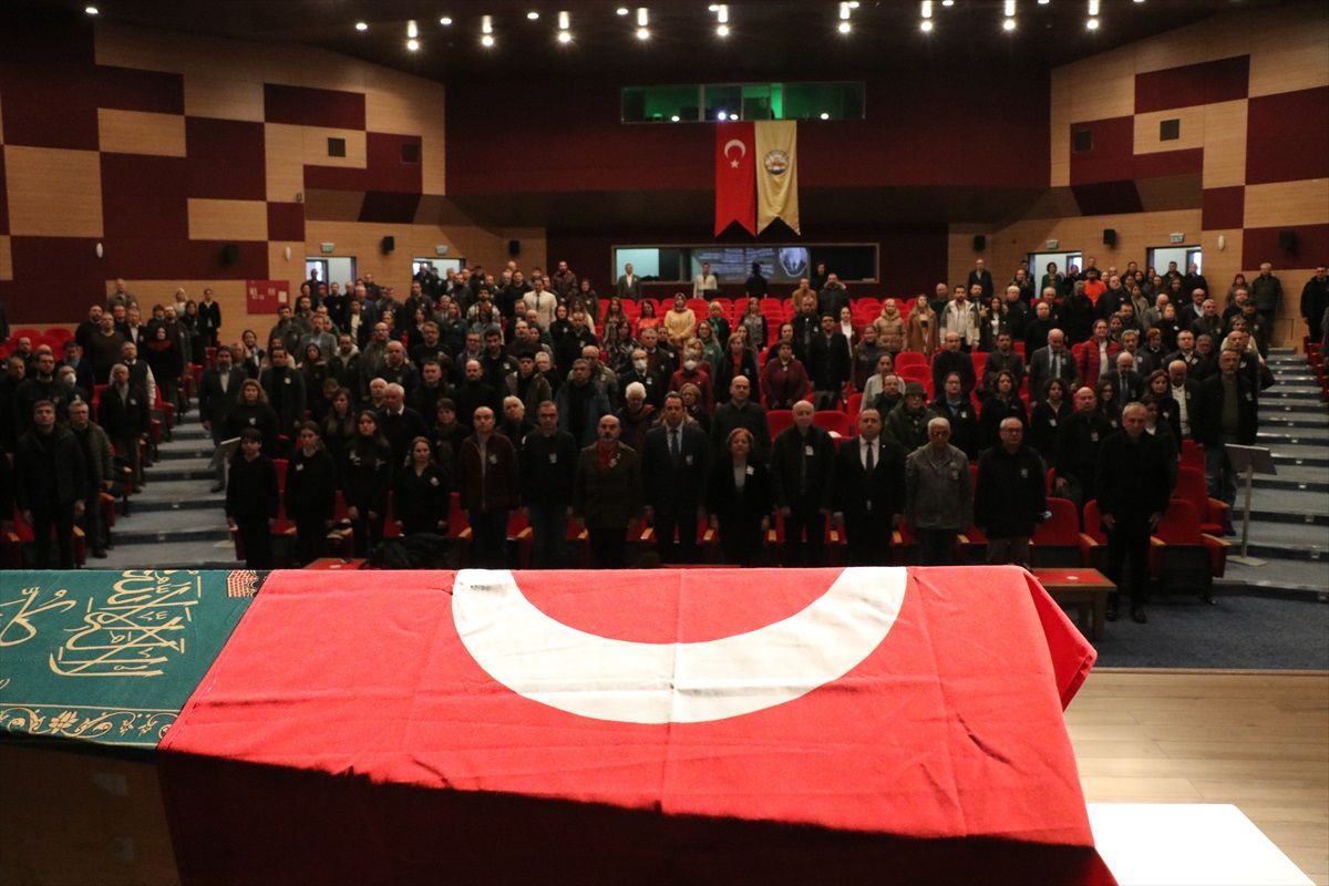 Trakya Üniversitesi Kurucusu Prof. Dr. Recep Mesut İçin Tören Düzenlendi