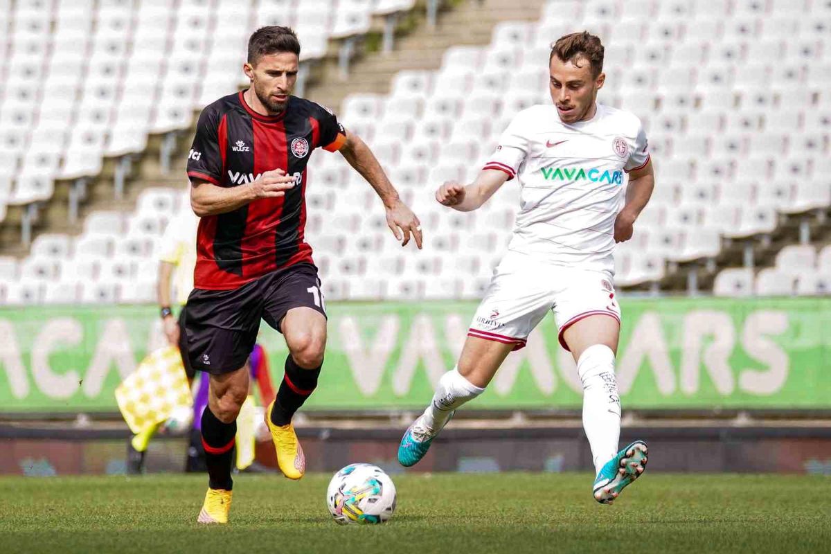 Antalyaspor ile Fatih Karagümrük Süper Lig'de 9. kez karşılaşacak