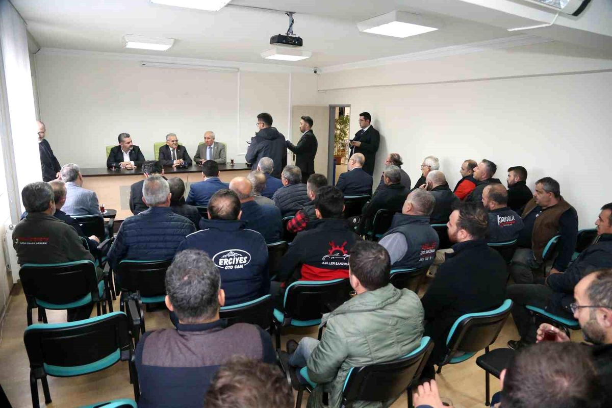 Başkan Büyükkılıç: 'İnsaflı bir yönetim tarzıyla israfa fırsat vermeden hizmet etmek'