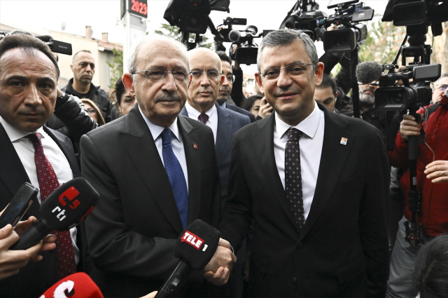 CHP Genel Başkanı Özgür Özel, Kemal Kılıçdaroğlu'nu ziyaret etti