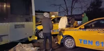 İETT Otobüsü Arızalandı, Şoför Ağır Yaralandı