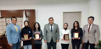 Afyonkarahisar Süleyman Demirel Fen Lisesi Türkiye Münazara Yarışmasında 3. oldu