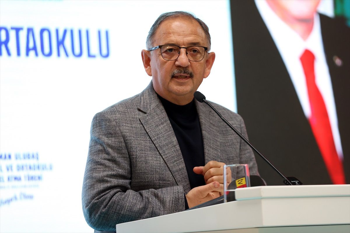 Bakan Özhaseki, Kayseri'de kütüphane ve spor salonu açılış töreninde konuştu Açıklaması