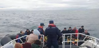 Yunan unsurları tarafından Türk kara sularına itilen 92 kaçak göçmen kurtarıldı