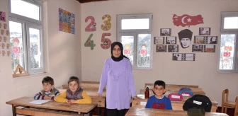 Artvin Ardanuç'ta Güleş Köyü İlkokulu Yeniden Açıldı