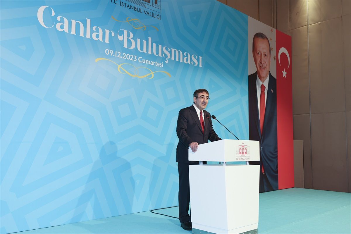 Cumhurbaşkanı Yardımcısı Cevdet Yılmaz Alevi-Bektaşi temsilcileriyle bir araya geldi