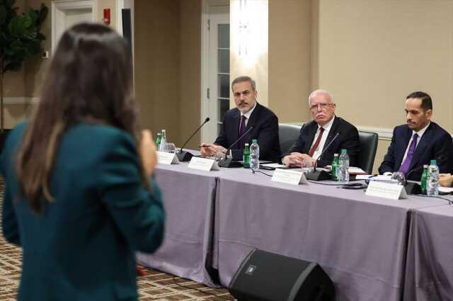 Dışişleri Bakanı Fidan'dan Orta Doğu ülkelerine çağrı: Sorun artık İsraillileri ve Filistinlileri aşıyor Dışişleri Bakanı Fidan'dan Orta Doğu ülkelerine çağrı: Sorun artık İsraillileri ve Filistinlileri aşıyor