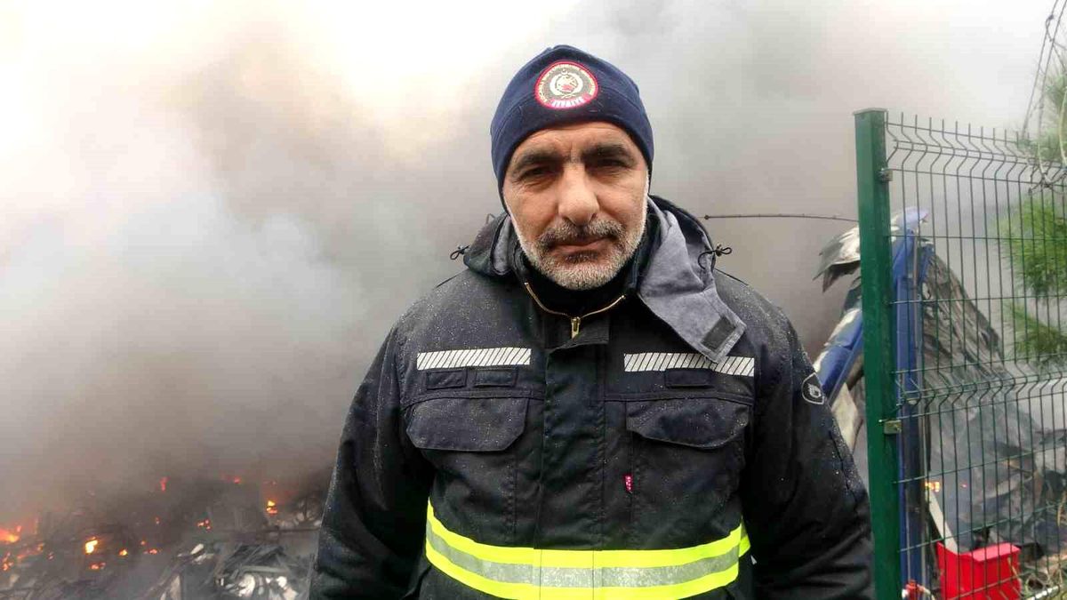 Kocaeli'deki Kimyasal Depo Yangınına Müdahale Devam Ediyor