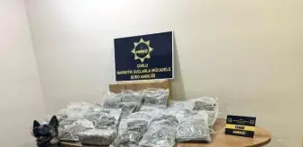 Çorlu'da Manavda Gizlenmiş 15 Kilo Esrar Ele Geçirildi