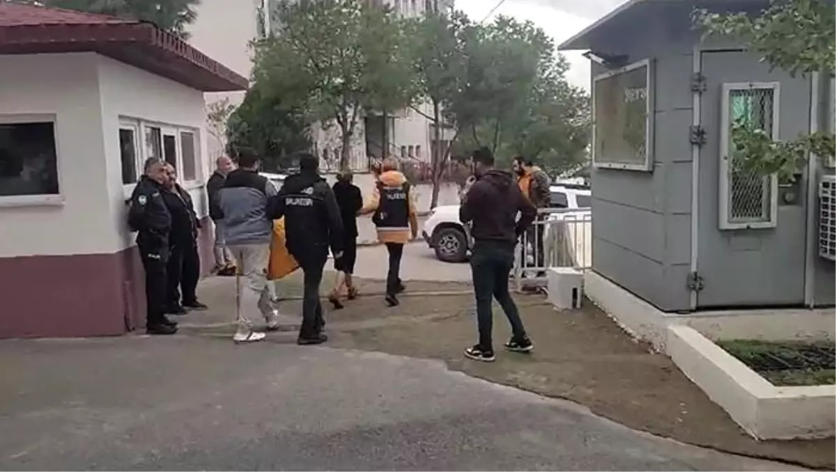 Ayvalık Narkotik Polisi Uyuşturucu Satıcılarına Geçit Vermiyor