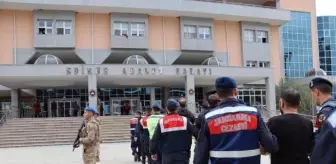 Edirne'de 261 kaçak göçmen ve 8 organizatör yakalandı