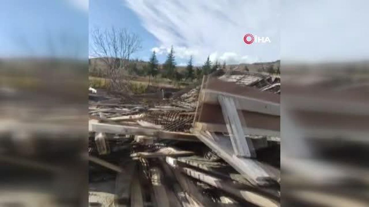 Kayseri Yahyalı'da İnşaat Halindeki Bina Göçtü: 3 Yaralı
