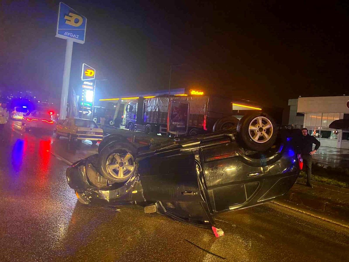 Karabük'te alkollü sürücünün cip kazası: 3 kişi yaralandı