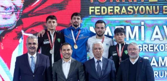 Nazmi Avluca Büyükler Grekoromen Güreş Türkiye Şampiyonası'nda ikinci gün tamamlandı