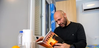 Depremzedelere Yardım Faaliyetleri Yürüten Yazar Kahraman Tazeoğlu