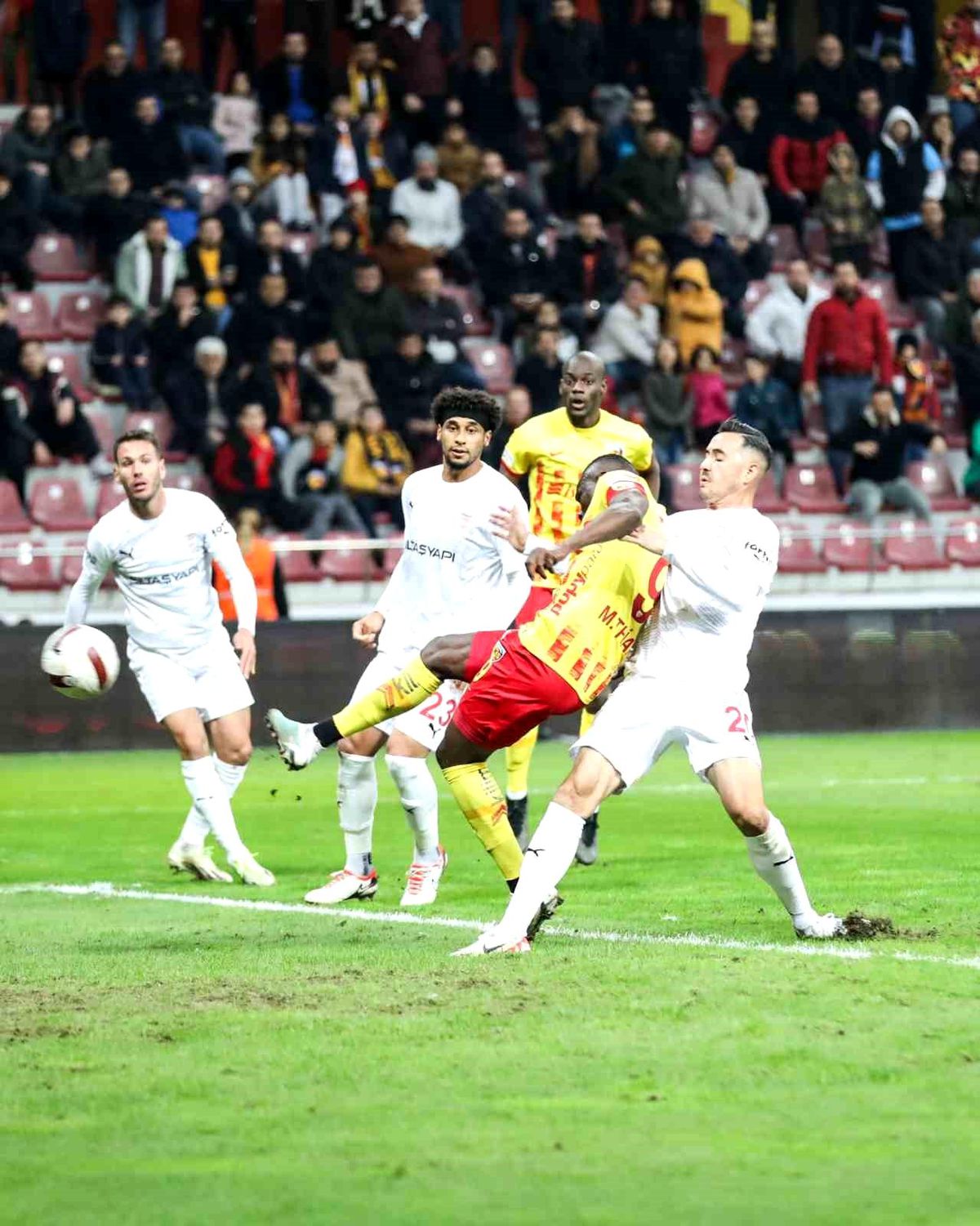 Kayserispor'un Senegalli futbolcusu Mame Baba Thiam gol sayısını arttırdı