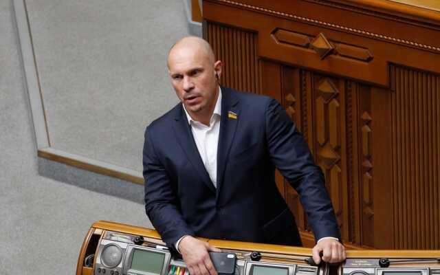 Rusya'ya sığınan Ukraynalı milletvekili Moskova'da öldürüldü. Ukrayna Güvenlik Servisi, hainlere gözdağı vermek için suikast görüntülerini yayınladı Rusya'ya sığınan Ukraynalı milletvekili Moskova'da öldürüldü. Ukrayna Güvenlik Servisi, hainlere gözdağı vermek için suikast görüntülerini yayınladı