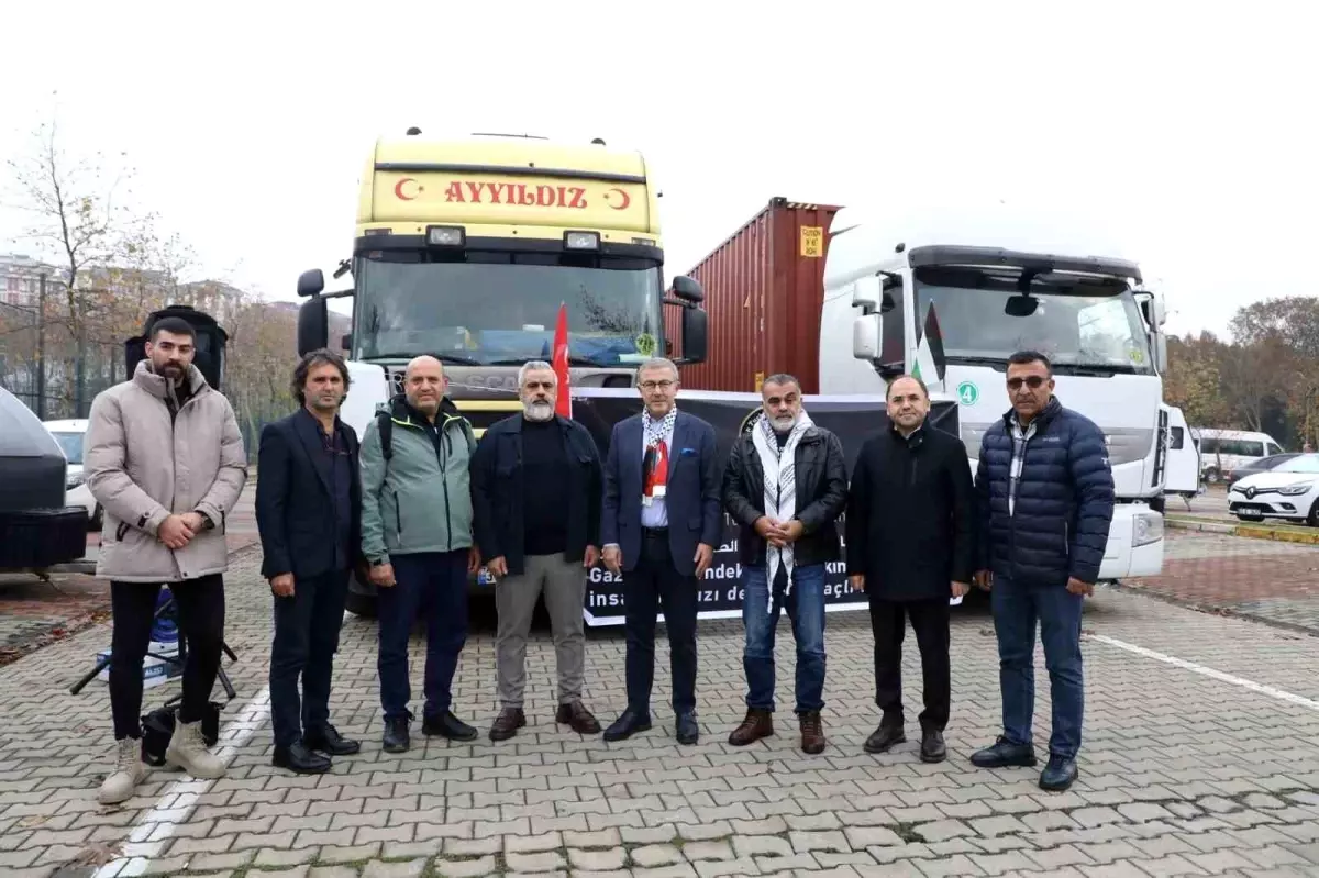 Eyüpsultan Belediye Başkanı Gazze'ye Yardım Tırlarını Uğurladı