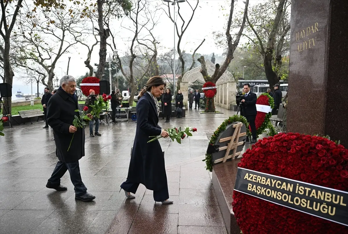 Haydar Aliyev'in vefatının 20. yılı İstanbul'da anıldı