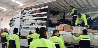 İzmir Büyükşehir Belediyesi Hatay'a yardım gönderdi