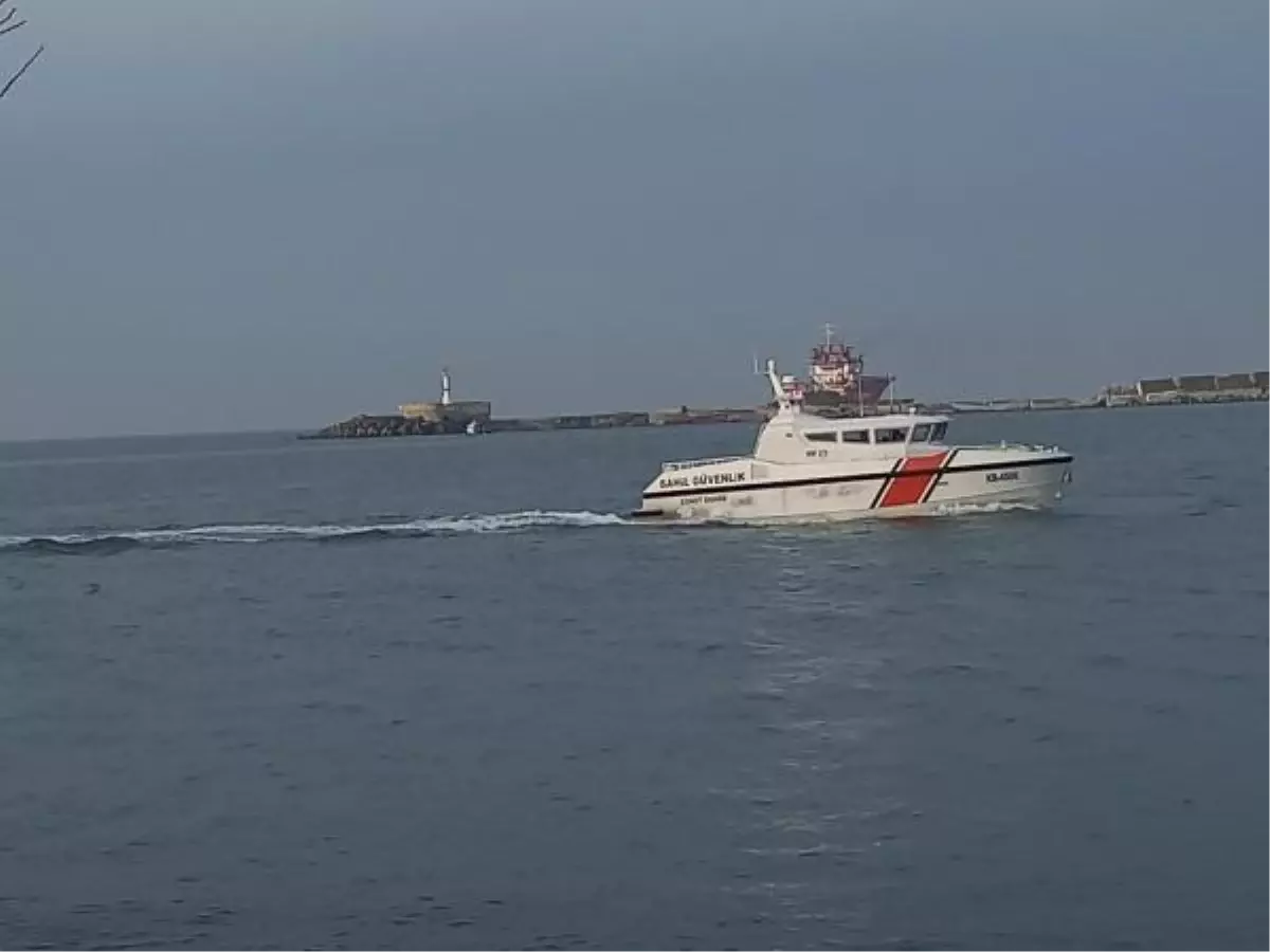 Zonguldak'ta batan geminin mürettebatı için arama çalışmaları devam ediyor