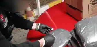 Sakarya'da 13 Kilo Kokain ve Uyuşturucu Hap Ele Geçirildi