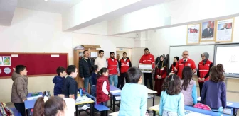 Türk Kızılay'ından 'Türk Malı Haftası' etkinliği