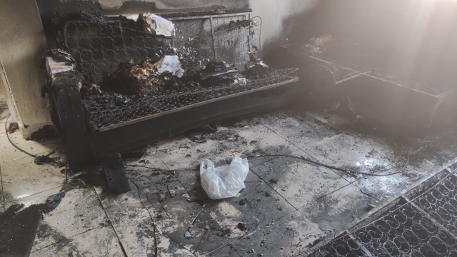 Adana'da Otomobili Paylaşamayan Kişi Boşandığı Eşini Eve Kilitleyerek Ateşe Verip Öldürdü