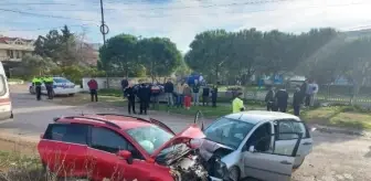 Bandırma'da hatalı sollama kazası: 8 kişi yaralandı