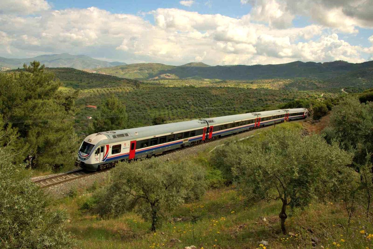 İzmir ile Isparta arasında gündüz tren seferleri başlıyor
