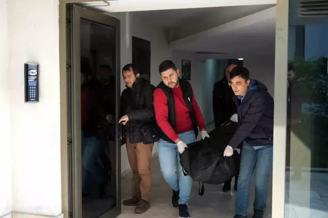 Denizli'de dehşet: Müdür yardımcısı boğazı bıçakla kesilmiş halde bulundu Denizli'de dehşet: Müdür yardımcısı boğazı bıçakla kesilmiş halde bulundu