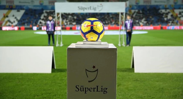 Süper Lig maçları ertelendi mi? Süper Lig maçların ertelendi mi, iptal mi edildi? Süper lig ne zamana kadar ertelendi?