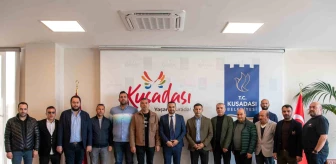 Kuşadasıspor'un yeni başkanı Ferdi Zenginoğlu ve yönetimi Kuşadası Belediye Başkanı ile bir araya geldi