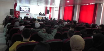 Bitlis'te Sultan Alparslan İmam Hatip Ortaokulu'nda Hafızlar Yarışması düzenlendi