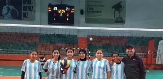 Köyceğiz İmam Hatip Ortaokulu voleybolda ilçe şampiyonu oldu