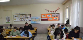 Afşin'de Öğrencilere Deneme Sınavı Yapıldı
