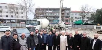 Bayrampaşa'da Hoca Hayri Efendi Merkez Camii Yenileniyor