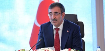 Cumhurbaşkanı Yardımcısı Cevdet Yılmaz: Memur ve emeklisi için yüzde 50 civarında artış olacak