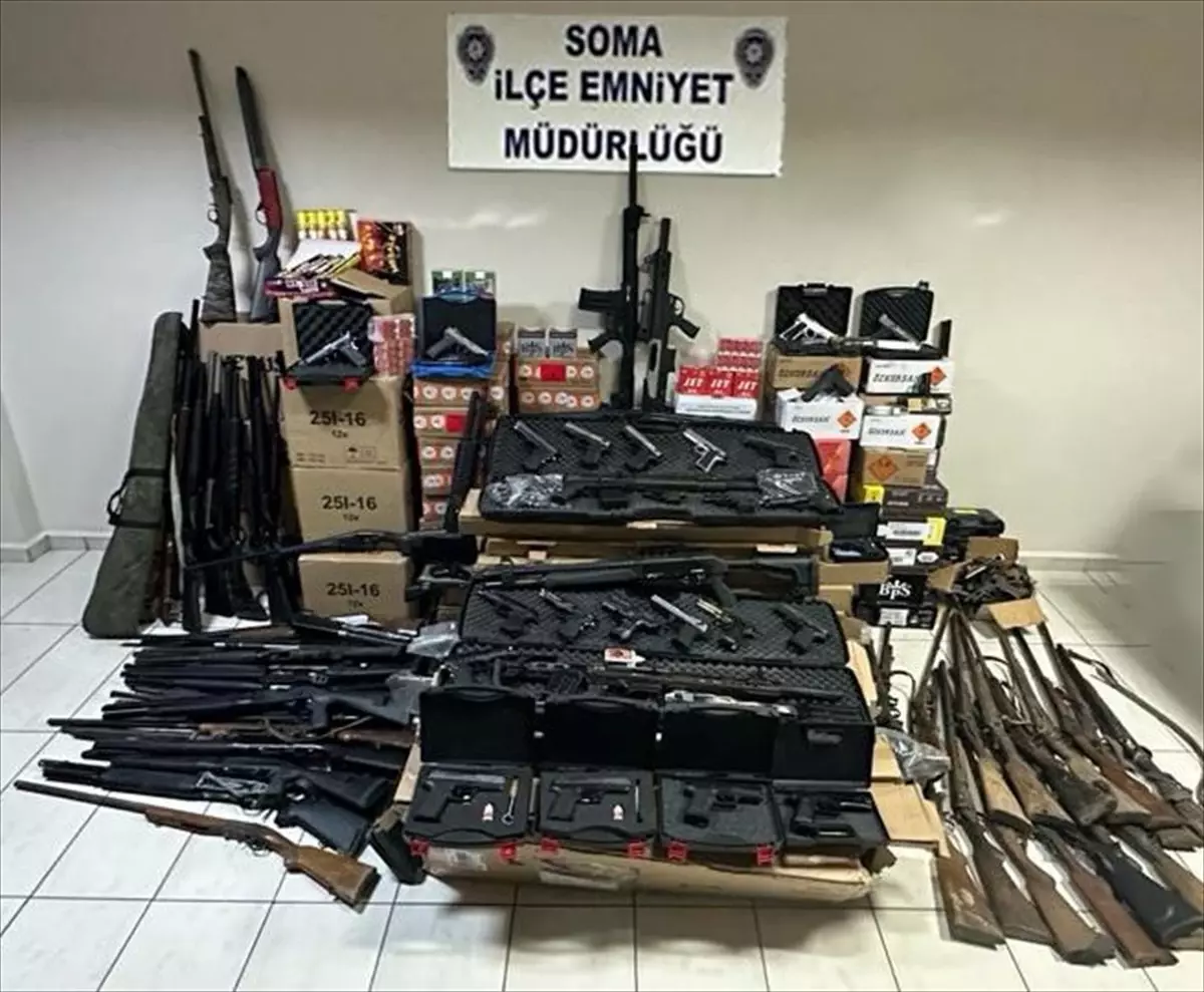 Soma'da Ruhsatsız Tüfek Satışı Yapan 2 Kişi Tutuklandı