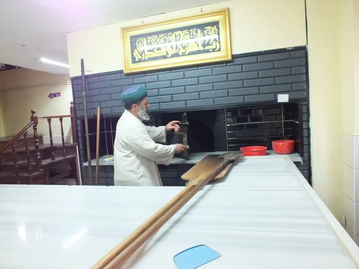 Tokat'ta Pide Fırını İşleten Esnaf, Gazze'ye Destek Amacıyla Kepenk Kapattı