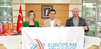 Antalya Kepez Belediyesi, 2024 Avrupa Kros Şampiyonası bayrağını teslim aldı