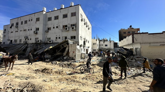 İsrail'in Gazze'ye Düzenlediği Hava Saldırıları: 30 Kişi Hayatını Kaybetti