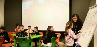 Karabağlar Belediyesi Nasreddin Hoca Çocuk Kültür Bilim Merkezi Yoğun İlgi Görüyor